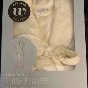 Wayland Square Plush Cream Flannel Robe - Ultra-Soft Comfort